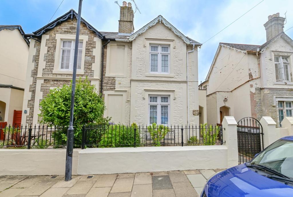 Simeon Street, Ryde 2 bed semidetached house £275,000