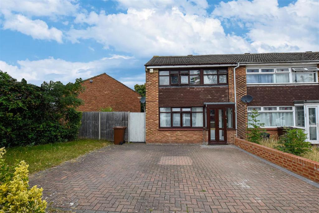 Lower Woodlands Road, Gillingham 3 bed end of terrace house £350,000