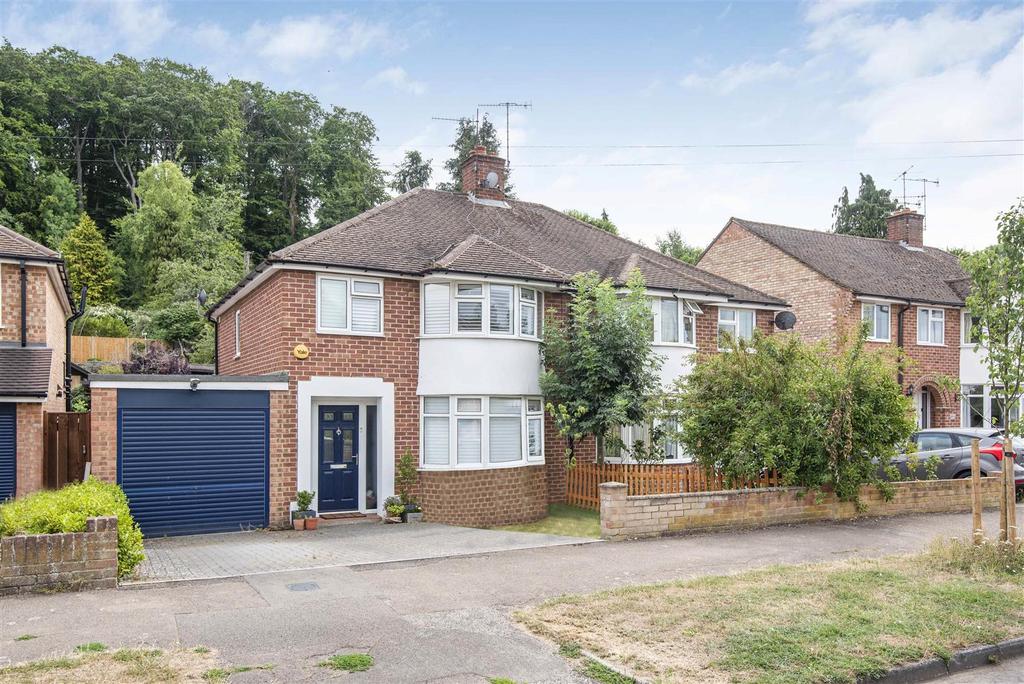 Hemdean Road Caversham Reading Rg4 7qp 3 Bed Semi Detached House For