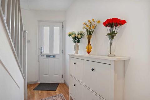 11 Beeches Close, London, SE20 8ED