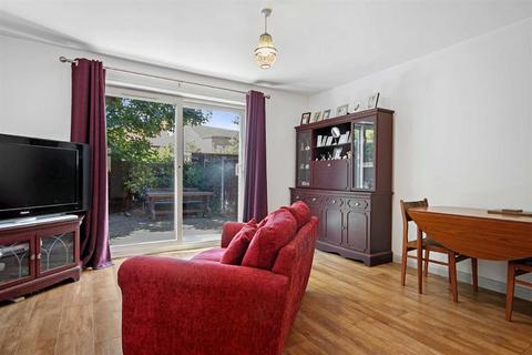 11 Beeches Close, London, SE20 8ED