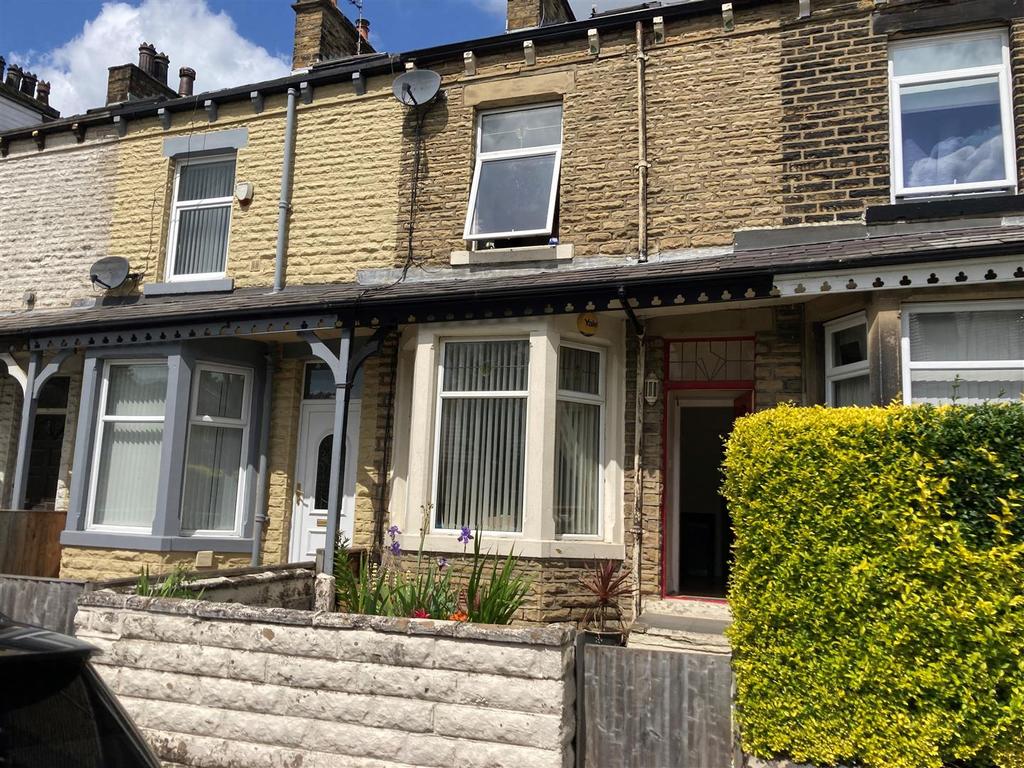 Lister Avenue, Bradford 3 bed terraced house £115,000