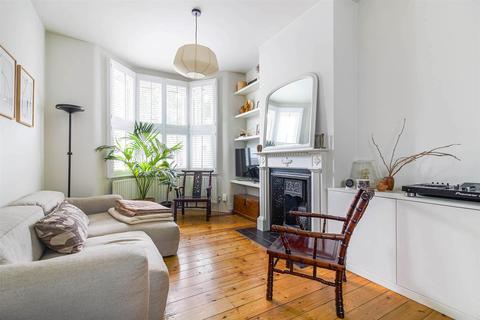 143 Farmer Road, London, E10 5DJ