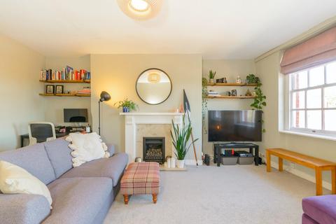 4 Albermarle Row, Bristol, BS8 4LY