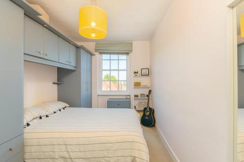 4 Albermarle Row, Bristol, BS8 4LY