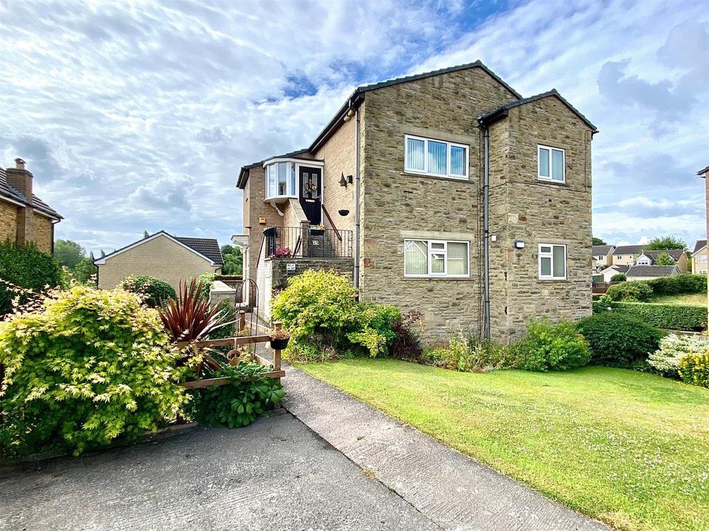 St. Marys Avenue, Mirfield 2 bed apartment for sale £300,000