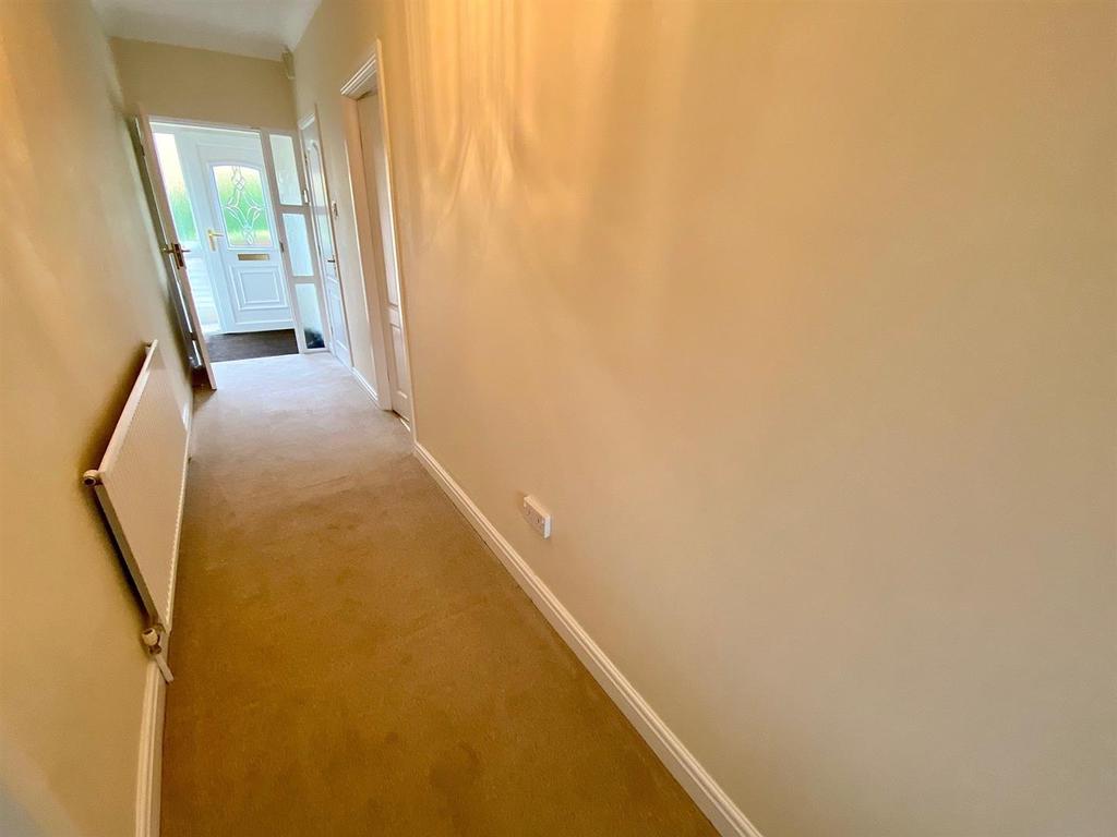 St marys avenue 27 ent hall.jpg