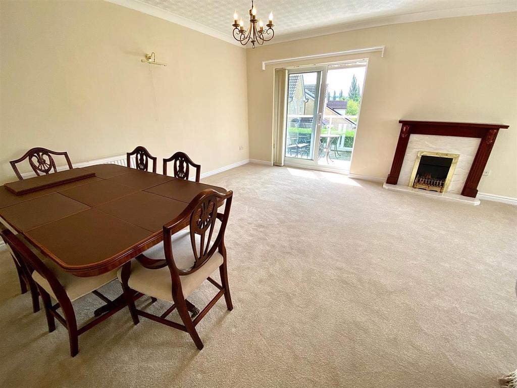 St marys avenue 27 lounge 2.jpg