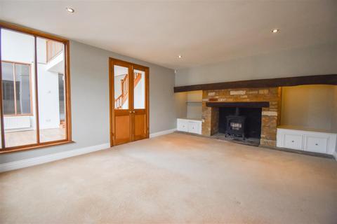 5 Barnsdale, Great Easton, Market Harborough, LE16 8SG