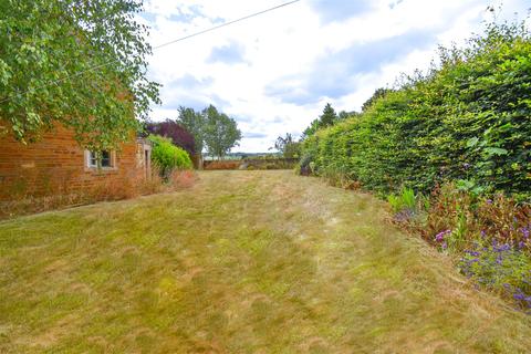 5 Barnsdale, Great Easton, Market Harborough, LE16 8SG