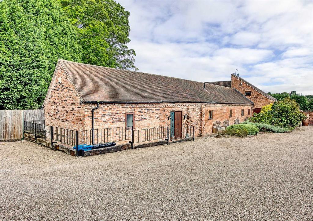 The Dairy, Lloyd Farm Barns, Stourbridge Road, Wombourne 4 bed barn