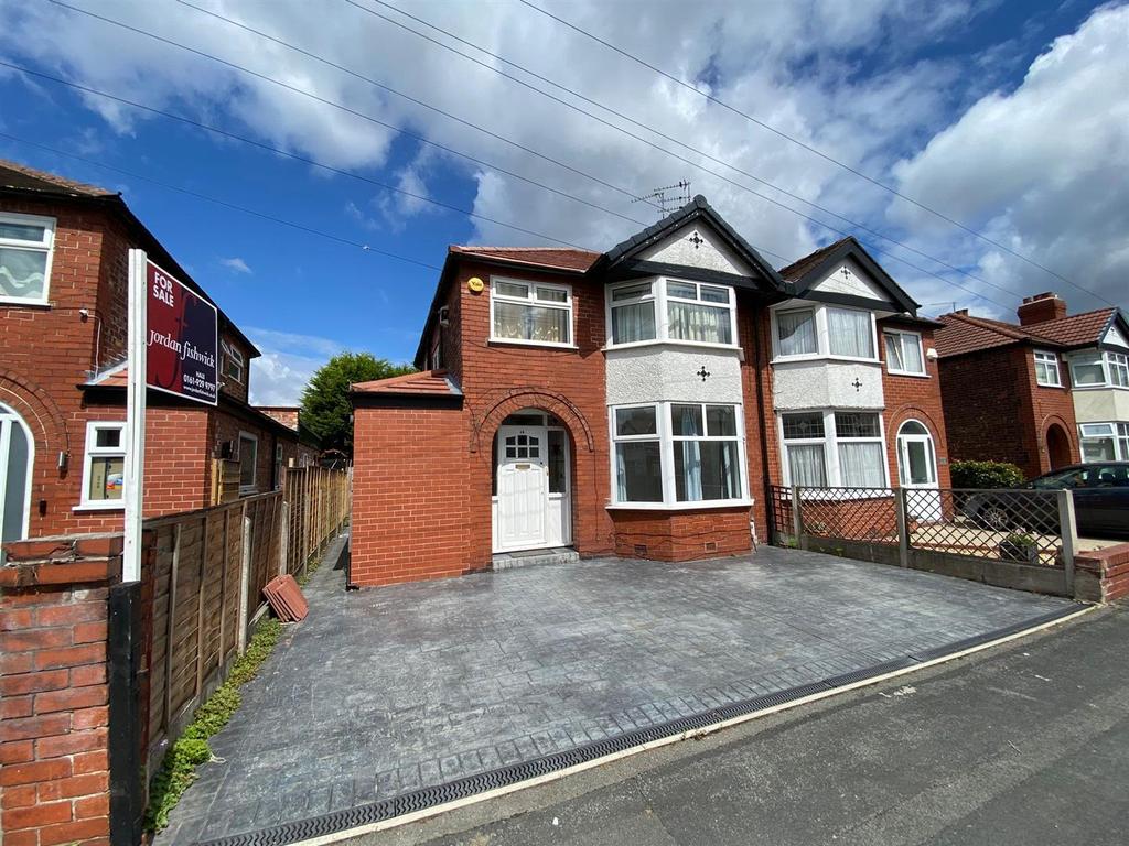 Upton Drive, Timperley, Altrincham 3 bed semidetached house £399,950