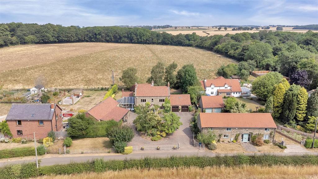 Norwood Lodge, Norwood Lane, Norwood, Nr Teversal 4 bed detached house