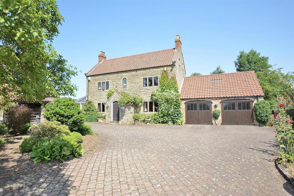 Norwood Lodge, Norwood Lane, Norwood, Nr Teversal 4 bed detached house