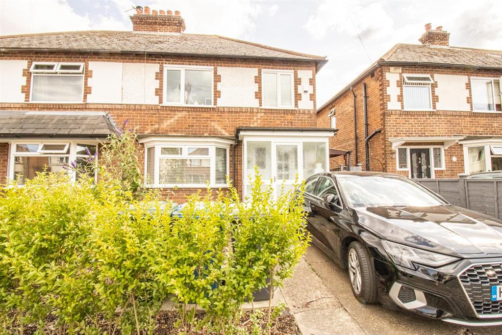Eltham Road, West Bridgford, Nottingham 3 bed semidetached house £