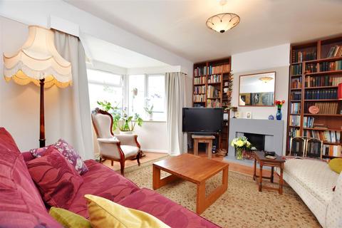 12 Deans Close, Abbots Langley, WD5 0HL
