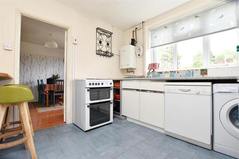 12 Deans Close, Abbots Langley, WD5 0HL