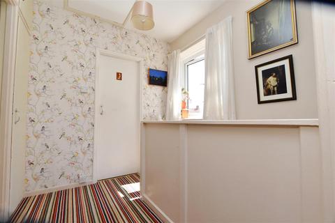 12 Deans Close, Abbots Langley, WD5 0HL