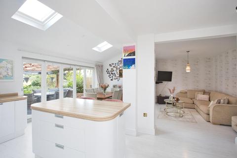 288 Dover Road, Folkestone, CT19 6NZ