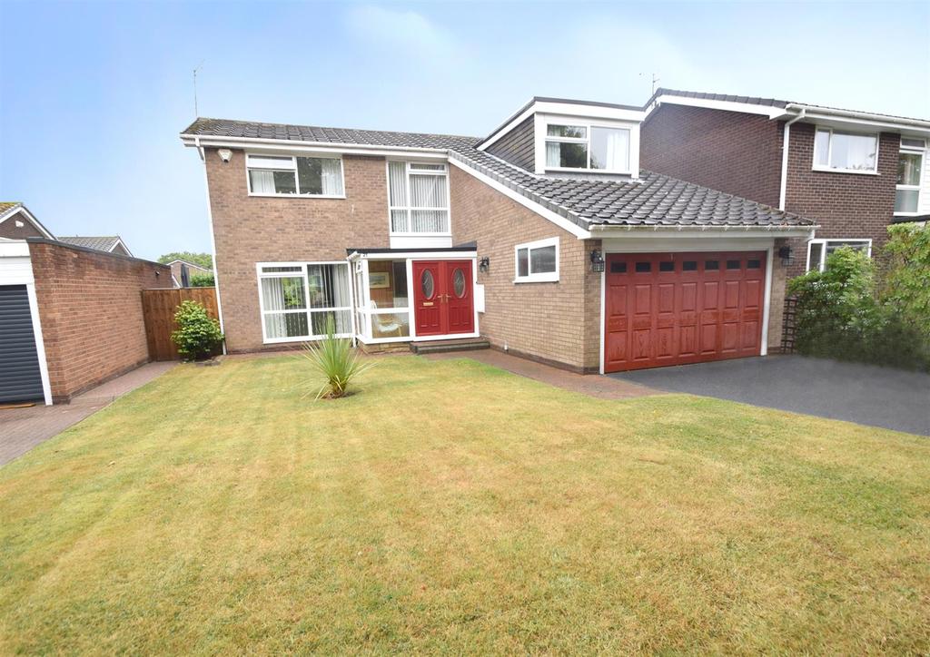 Chevington Grove, Beaumont Park, Whitley Bay 4 bed detached house for