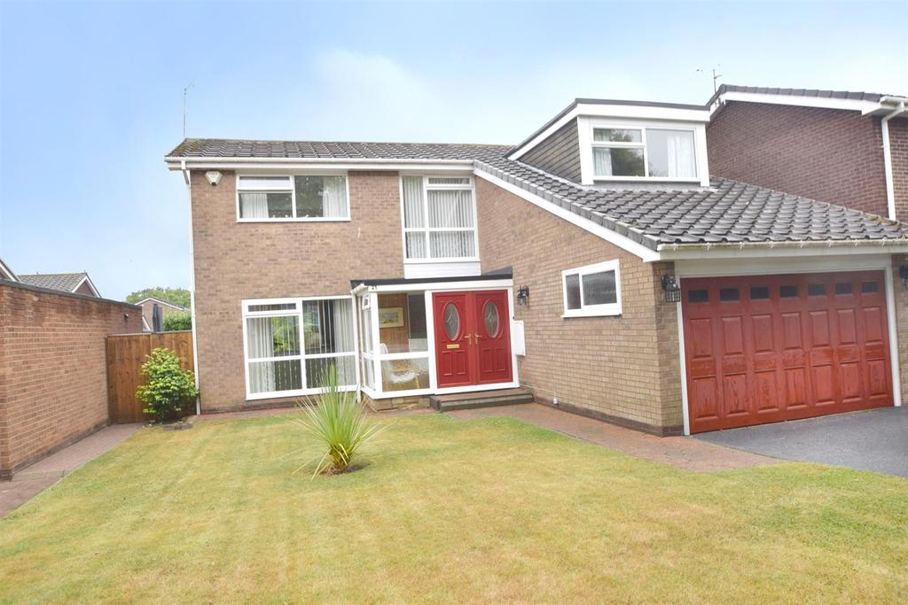 Chevington Grove, Beaumont Park, Whitley Bay 4 bed detached house for