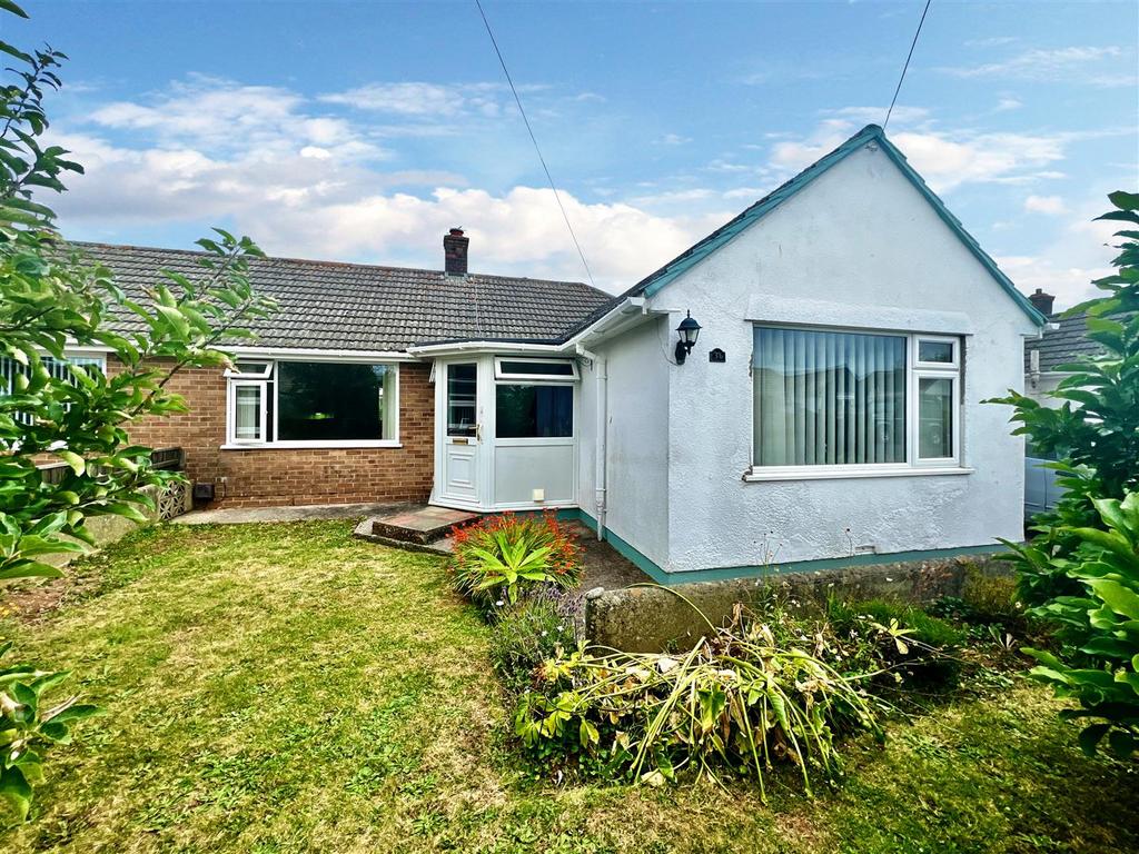 Gollands, Brixham 3 bed semidetached bungalow £295,000