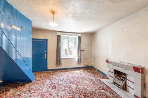 3 Fern Square, Eyam, Hope Valley, S32 5QQ