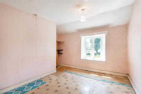 3 Fern Square, Eyam, Hope Valley, S32 5QQ