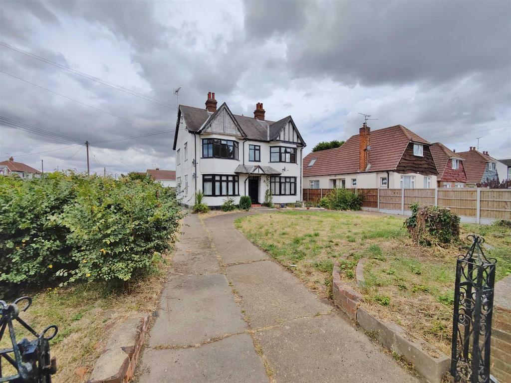 Hart Road, Thundersley 1 bed flat £795 pcm (£183 pw)