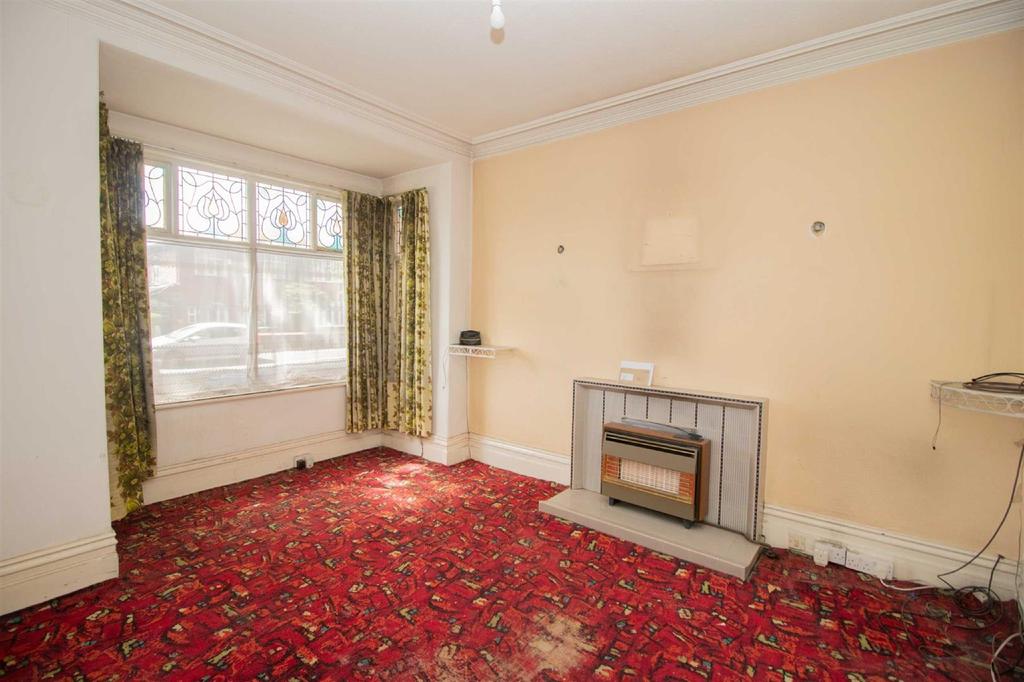 Ayres Road, Old Trafford 5 bed semidetached house £325,000