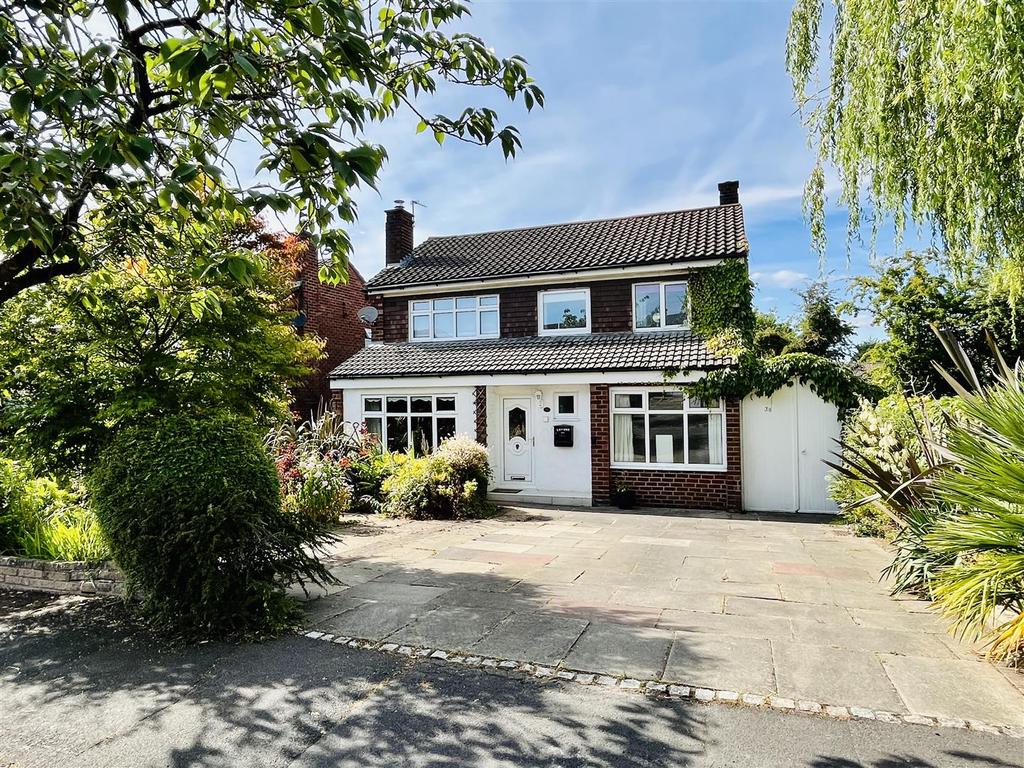 Woburn Drive, Hale, Altrincham 3 bed detached house £675,000