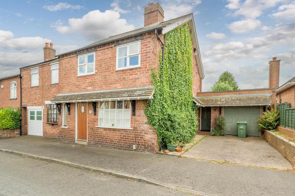 Belle Vue, Wordsley, DY8 5DB 2 bed end of terrace house £260,000