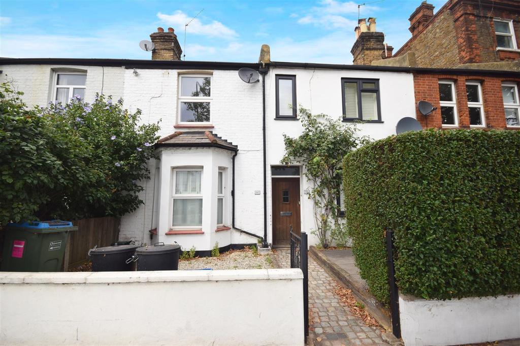 Lower Mortlake Road, Richmond 2 bed terraced house £2,400 pcm (£554 pw)
