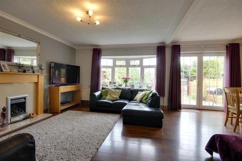 30 Mere Way, Swanland, North Ferriby, HU14 3QB