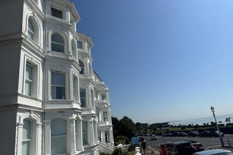 2 bedroom flat to rent, 2-3 South Cliff, Town Centre