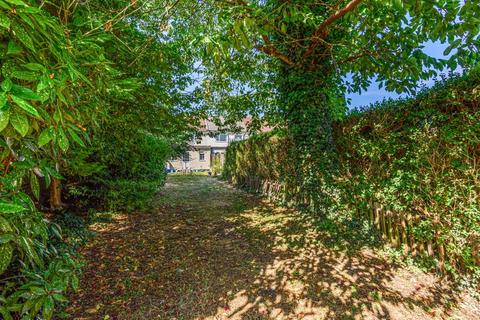 62 Denison Road, Feltham, TW13 4QG