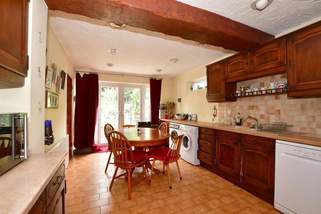 Dickens Rise, Chigwell, Essex 4 bed semidetached house