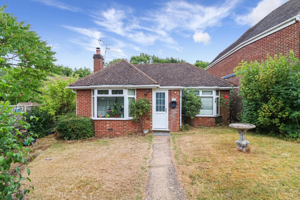 Abbots Rise, Kings Langley, Herts, WD4 3 bed bungalow for sale £550,000