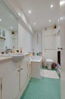 1 bedroom flat to rent, Coniston Court, Kendal Street, W2