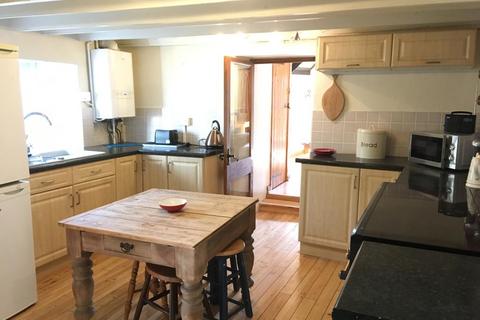 2 bedroom cottage to rent, Fore Street, Ipplepen TQ12