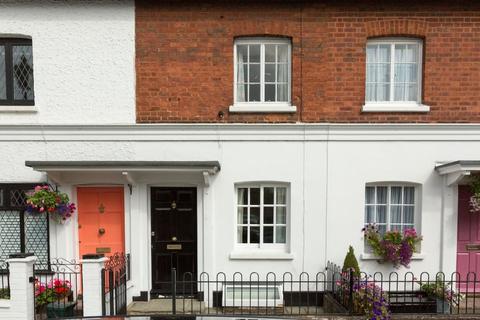 undefined, Gladstone Terrace, Reading Road, Henley-on-Thames, Oxfordshire, RG9 1AB
