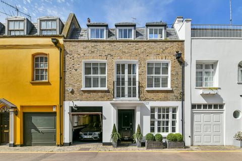 3 bedroom terraced house for sale - Clabon Mews, Belgravia, London, SW1X