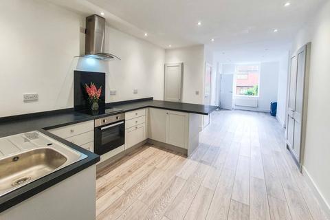 26 Top Street, Oldham, OL4 2DR