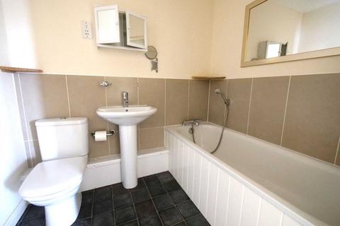 2 bedroom flat to rent, Saturn Road, Ipswich