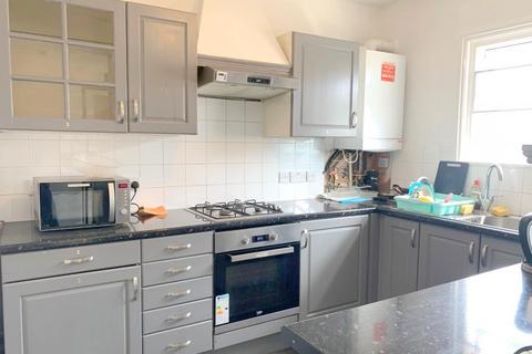 3 bedroom house to rent, Wells House Road, London, NW10