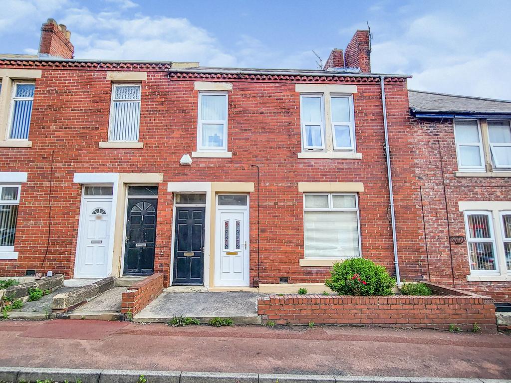 Portland Street, Pelaw, Gateshead, Tyne and Wear, NE10 0XX 3 bed flat