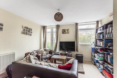 2 bedroom flat for sale - Harefields,  Summertown,  Oxford,  OX2
