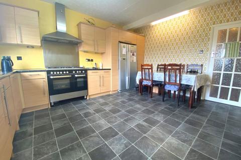 3 bedroom semi-detached bungalow for sale - Kettering Road, Spinney Hill, Northampton NN3 6QR