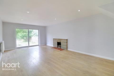 15b Moselle Road, Biggin Hill, Westerham, TN16 3HS