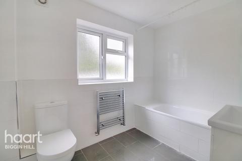 15b Moselle Road, Biggin Hill, Westerham, TN16 3HS